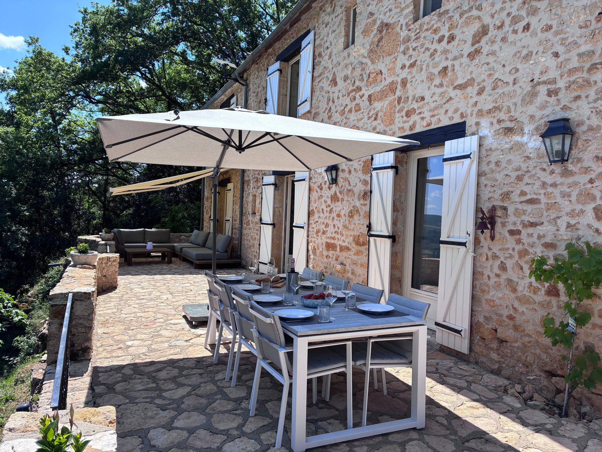 Terras met uitzicht Maison Marie-Louise
